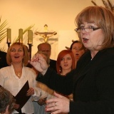 Chór z Brzezia śpiewał pensjonariuszom DPS