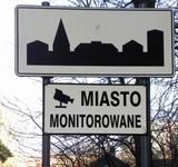 Z rozprawy na policyjny „dołek”