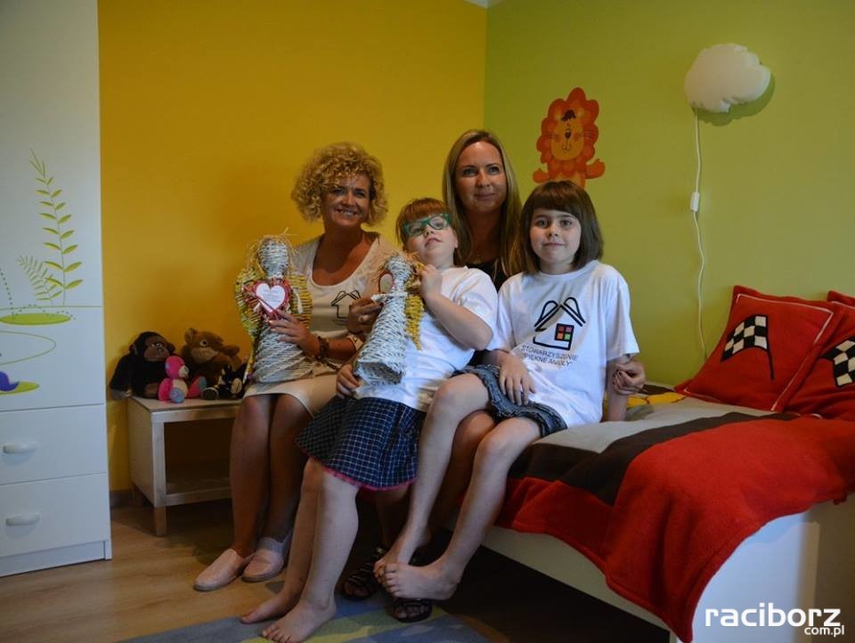 Stowarzyszenie "Piękne Anioły": Remonty pokoi w powiecie wodzisławskim i raciborskim