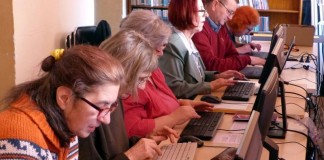 biblioteka kurs komputerowy internet 55+