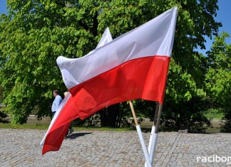 polska flaga raciborz