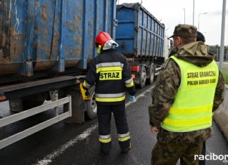 Niebezpieczne odpady ujawnione na autostradzie A1