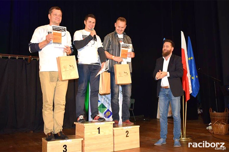 gra w kapsle kuznia raciborska