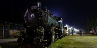 zabytkowa stacja kolei waskotorowej rudy