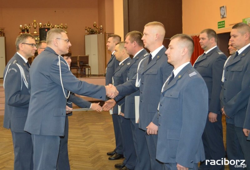 Awanse na wyższe stopnie służbowe w Zakładzie Karnym w Raciborzu