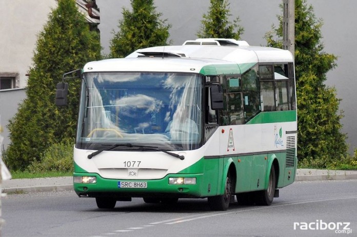Autobus komunikacji miejskiej w Raciborzu