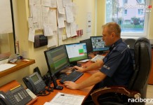 Policja Racibórz: Policja szuka sprawcy potrącenia w Chałupkach