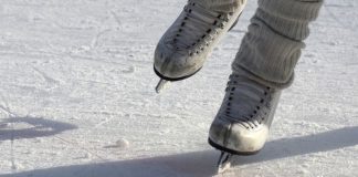 lyzwy lodowisko zima ferie