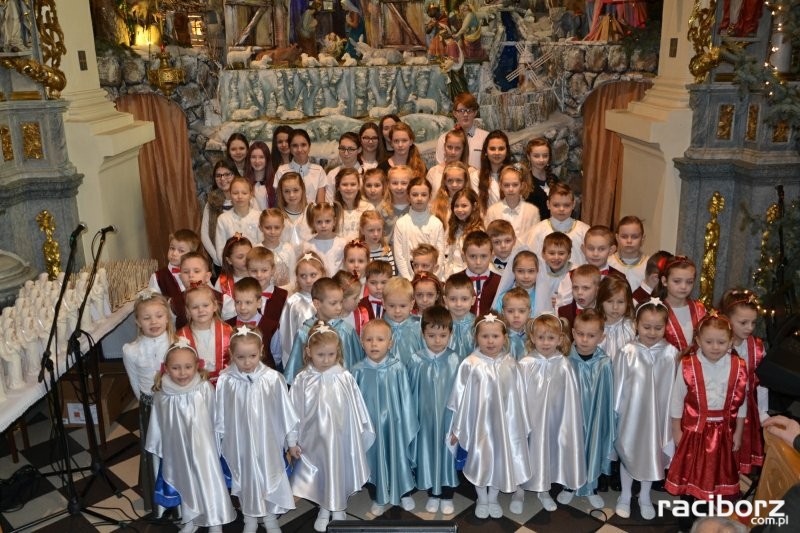 „Święta z Kolędą - Weihnachten mit Weihnachtsliedern”