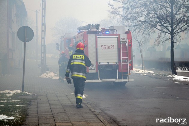 Racibórz: Pożar sadzy w kominie kamienicy przy ul. Królewskiej