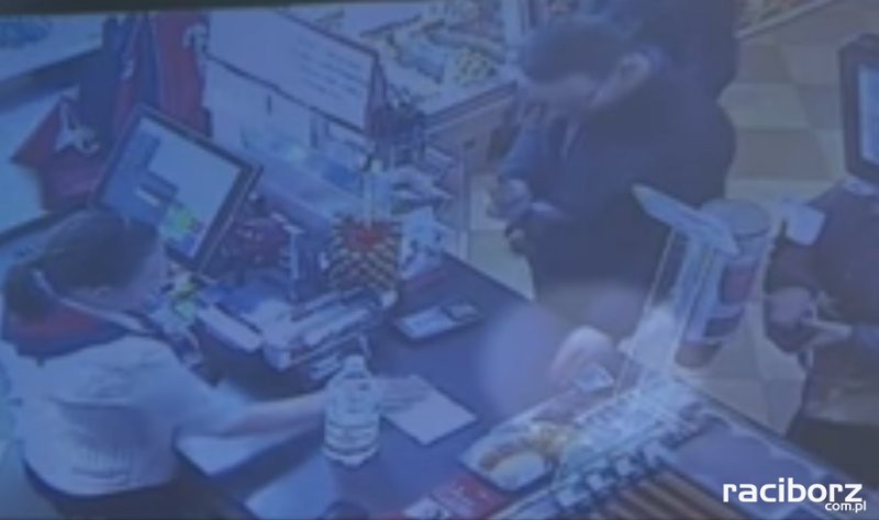 Sędzia nie ukradł 50 zł, tylko był roztargniony. M. Woś: Na nagraniu widać co innego