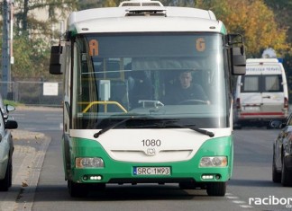 Autobus komunikacji miejskiej w Raciborzu
