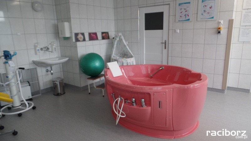Racibórz: Nowa wanna porodowa z hydromasażem w raciborskim szpitalu