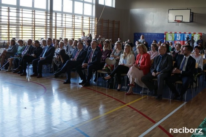 Racibórz: Podwyżki dla pracowników niepedagogicznych w szkołach