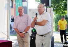 Hubert Kostka (z prawej) i Antoni Piechniczek podczas Turnieju o Puchar Prezydenta Miasta Racibórz 2017