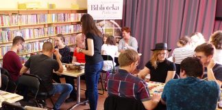 maraton gier planszowych w bibliotece