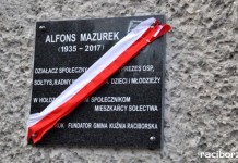 Odsłonięcie tablicy upamiętniającej Alfonsa Mazurka Kuźnia Raciborska