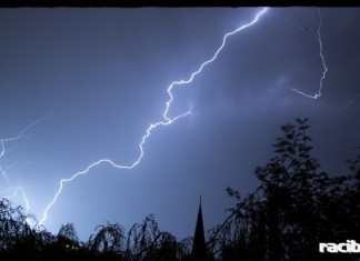 Meteorolodzy ostrzegają przed burzami z gradem na Śląsku