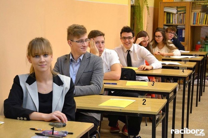 Racibórz: Matura 2018. Uczniowie rozpoczęli swój egzamin dojrzałości