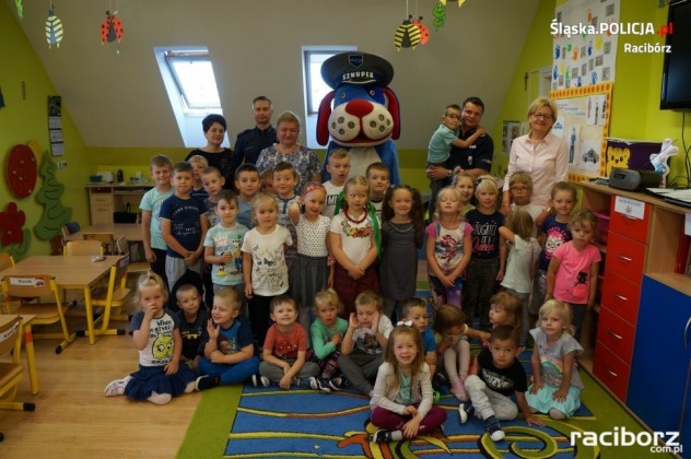 Policja Racibórz: Wizyta w przedszkolu w Łańcach