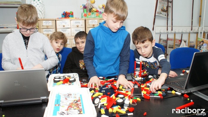 Racibórz: Robotyka i Programowanie LEGO w bibliotece