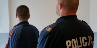 Kuźnia Raciborska: Policjanci zatrzymali sprawcę rozboju