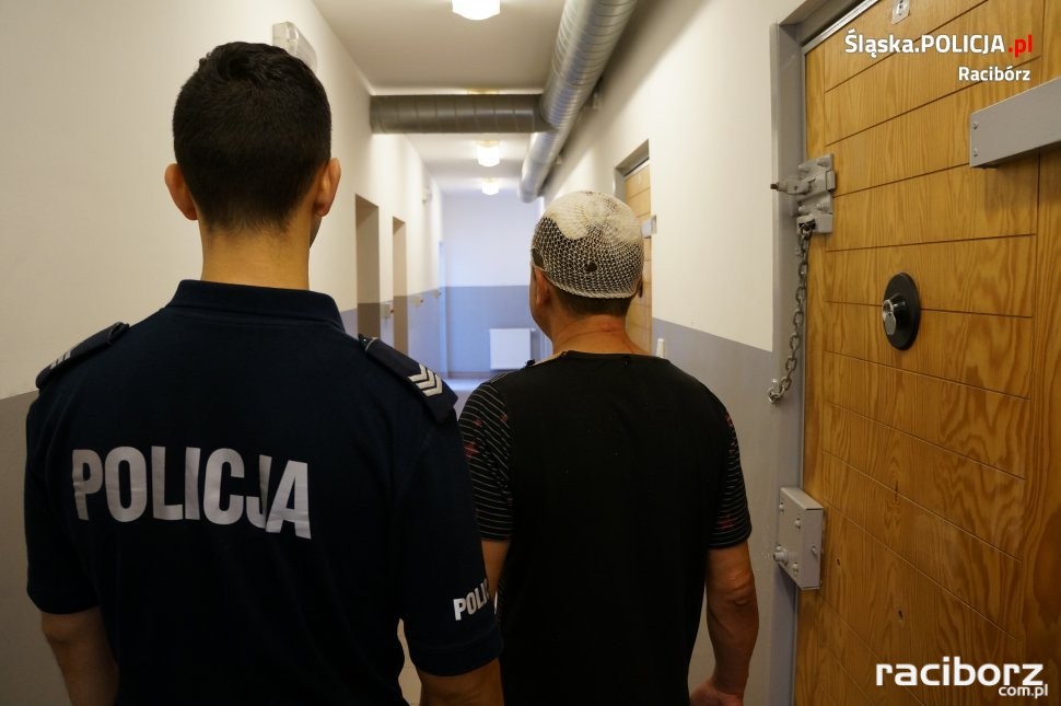 Racibórz: W ręce policji wpadł złodziej butów