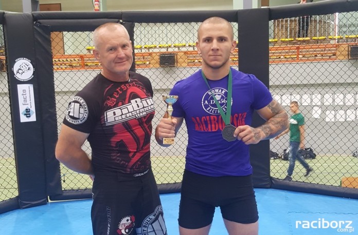 Zawodnik Berserkers Venganza Racibórz ze złotym medalem na turnieju MMA