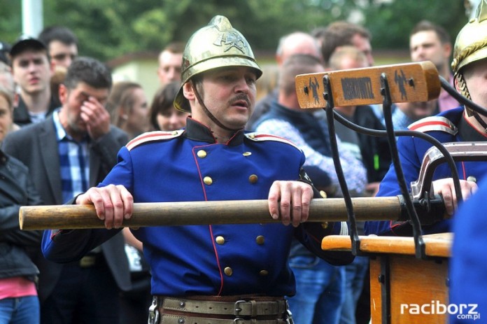 XIII Powiatowe i X Międzynarodowe Zawody Sikawek Konnych o Puchar Starosty Raciborskiego