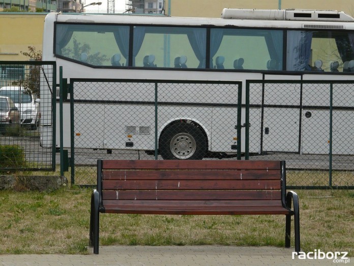 Zadbaj o bezpieczeństwo dziecka podczas wakacji - BezpiecznyAutobus.gov.pl