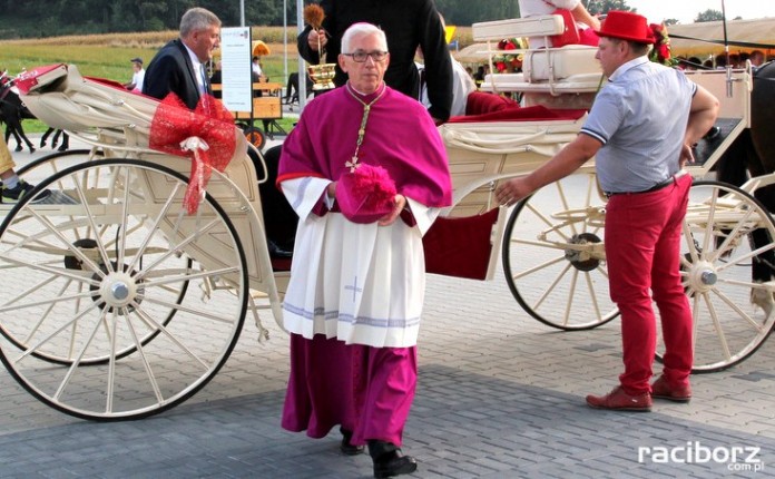 Nowe Nieboczowy poświęcone przez Abp Skworca