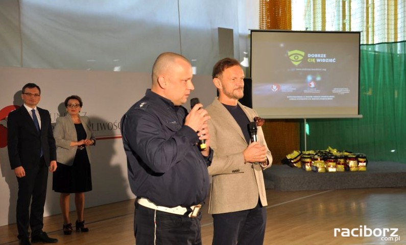 cezary pazura, Minister Edukacji Narodowej Anna Zalewska i Minister Sprawiedliwości Prokurator Generalny Zbigniew Ziobro