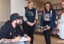 Jakub Ćwiek w raciborskiej bibliotece