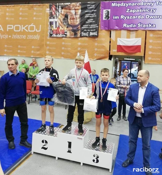 Zapaśnicy Unii Racibórz z medalami