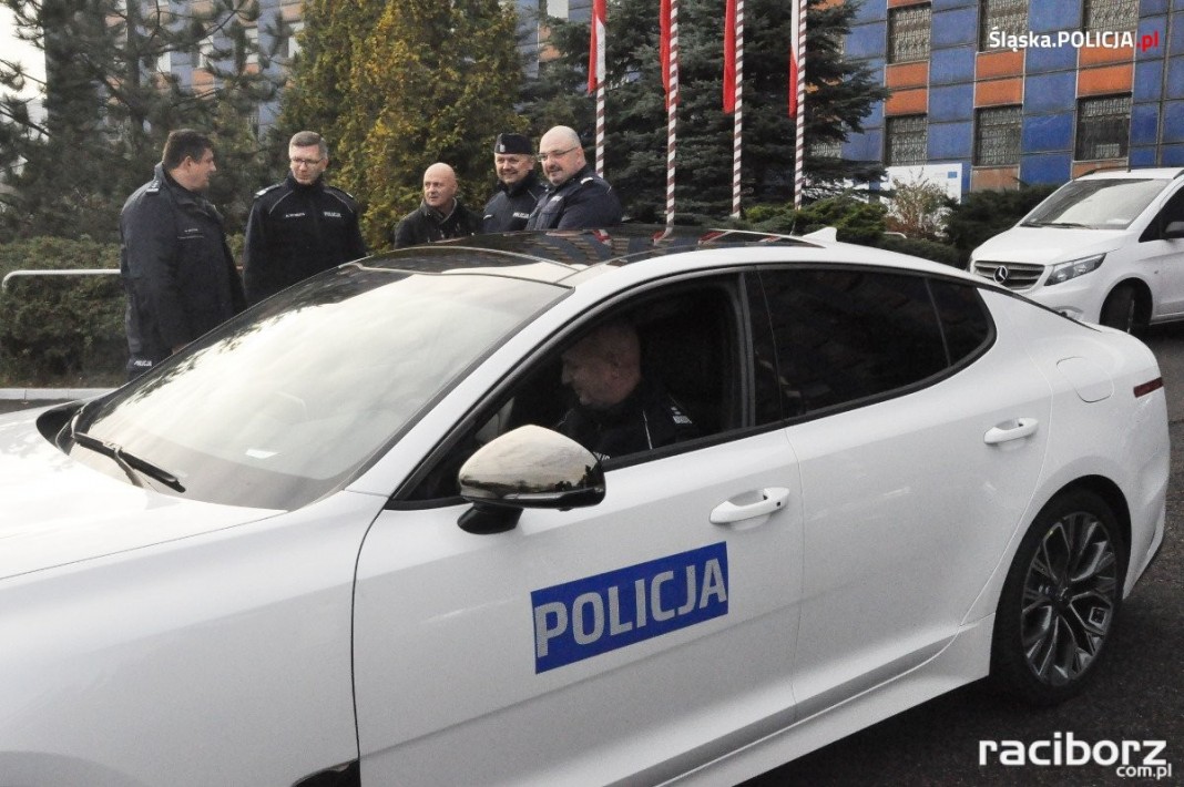 Nowe wozy śląskiej policji na szczyt COP 24 Raciborski