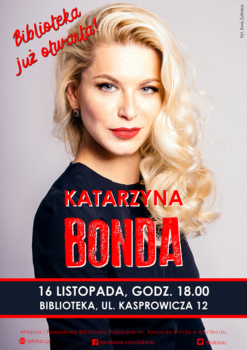 Katarzyna Bonda w bibliotece