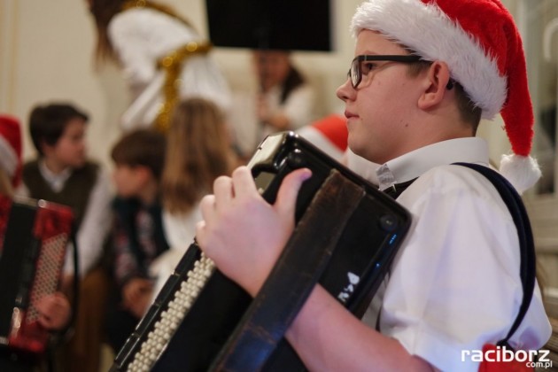 Koncert kolęd w raciborskiej szkole muzycznej