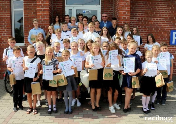 Spotkanie wójta gminy Kornowac z najlepszymi uczniami szkół