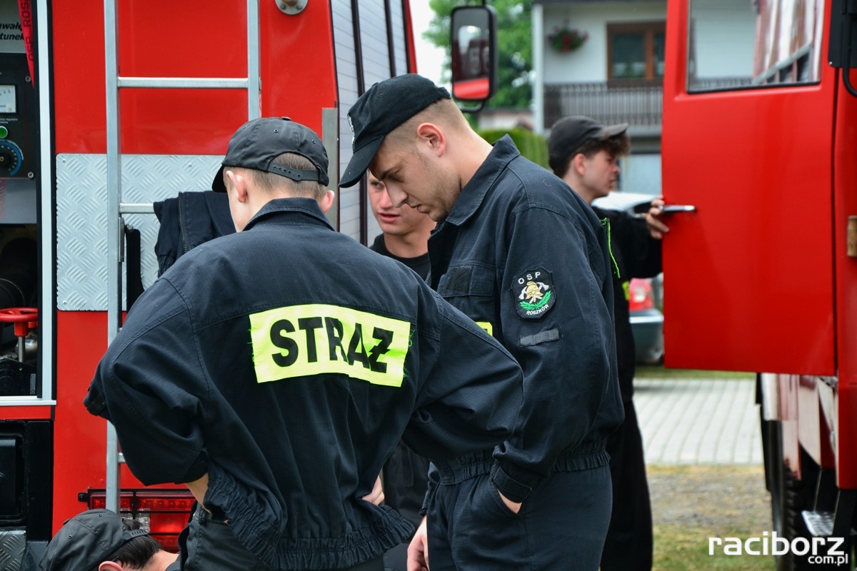 Nocne zawody strażackie