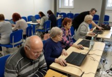 Bezpłatny kurs komputerowy dla seniorów w raciborskiej bibliotece