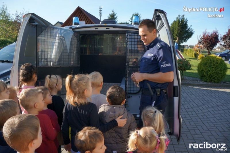 Raciborscy policjanci spotkali się z przedszkolakami