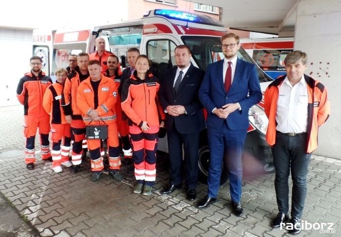Szpital w Raciborzu ma nowy ambulans