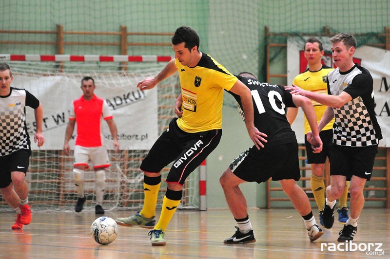 Halowa Liga Piłki Nożnej