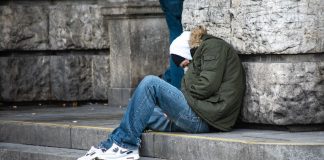 Pierwsza pomoc w przypadku wychłodzenia. Poznaj fakty i mity