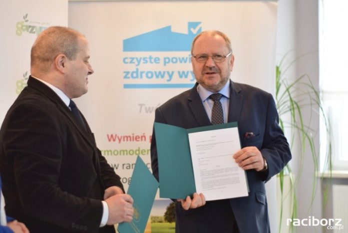 Czyste Powietrze: Punkt przyjmowania wniosków w Gorzycach już działa