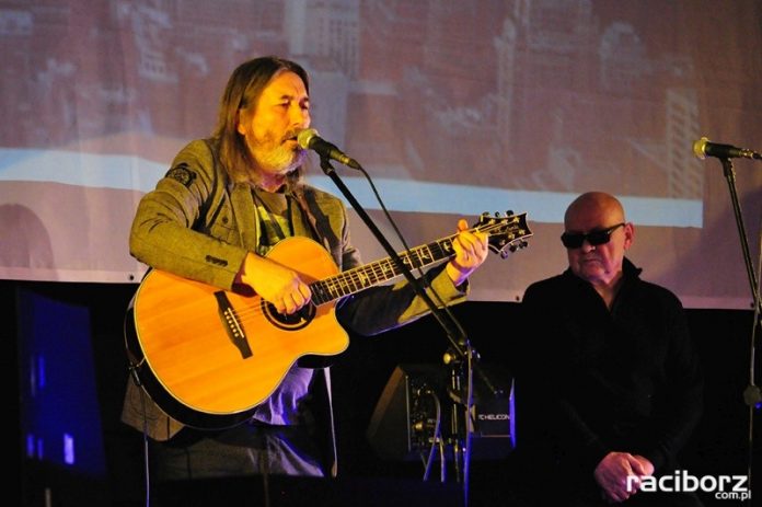 Koncert Jana Kondraka i Jerzego Dębiny w Strzesze