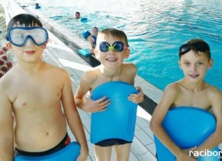 Kuźnia Raciborska: Dofinansowanie na naukę pływania i gimnastykę korekcyjną