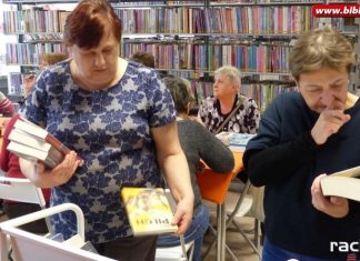 Dzień Kobiet z książką w raciborskiej bibliotece