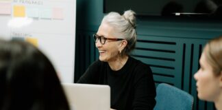 praca seniorzy biznes