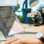 programista komputer praca